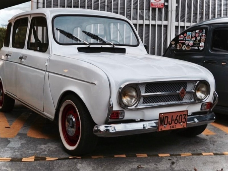 Renault 4